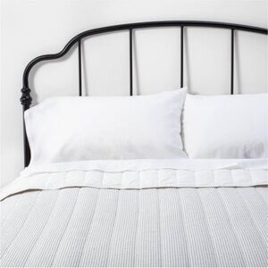 Hearth & Hand King Microstripe Quilt, Sour Cream/Railroad Gray